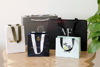 luxury shopping bag with high quality printing in dubai, sharjah